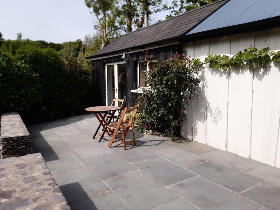 Cosy Cabin Near Lough Hyne Skibbereen Exterior foto