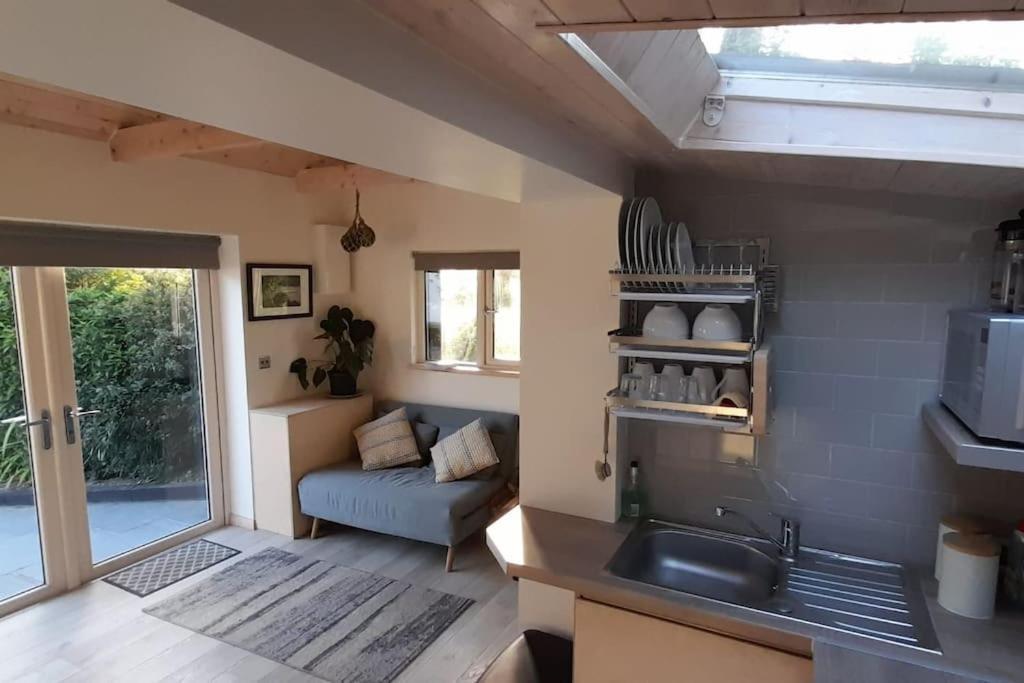 Cosy Cabin Near Lough Hyne Skibbereen Exterior foto